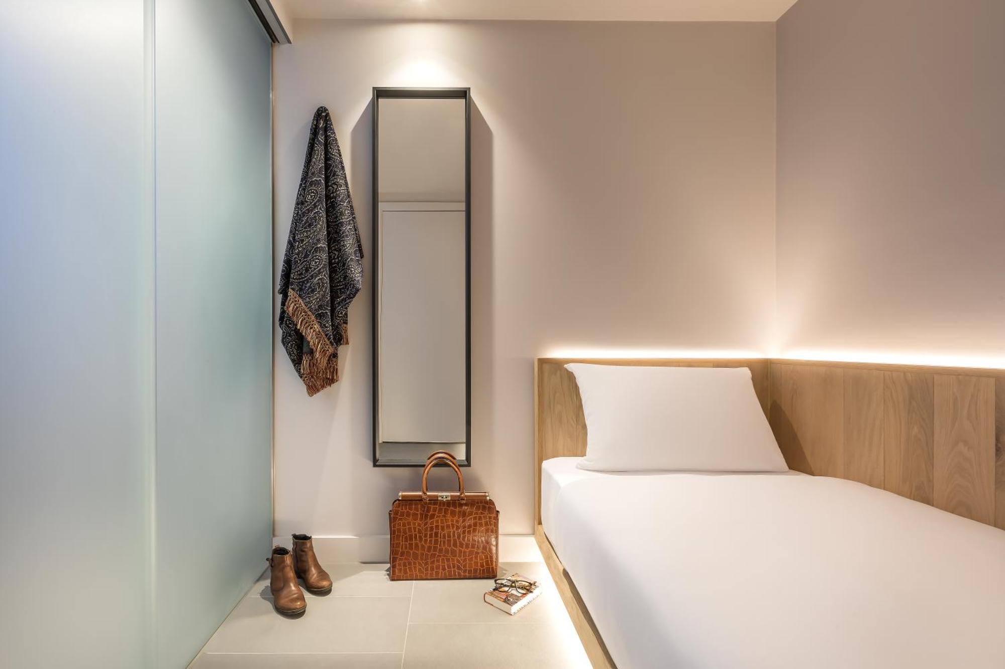 Cocoon Zimmer 1