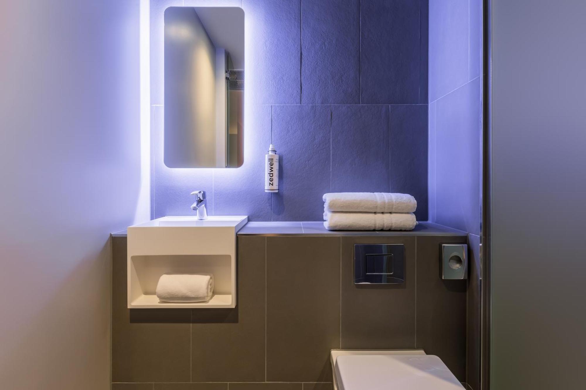 Cocoon 4,1692181314:JPEG