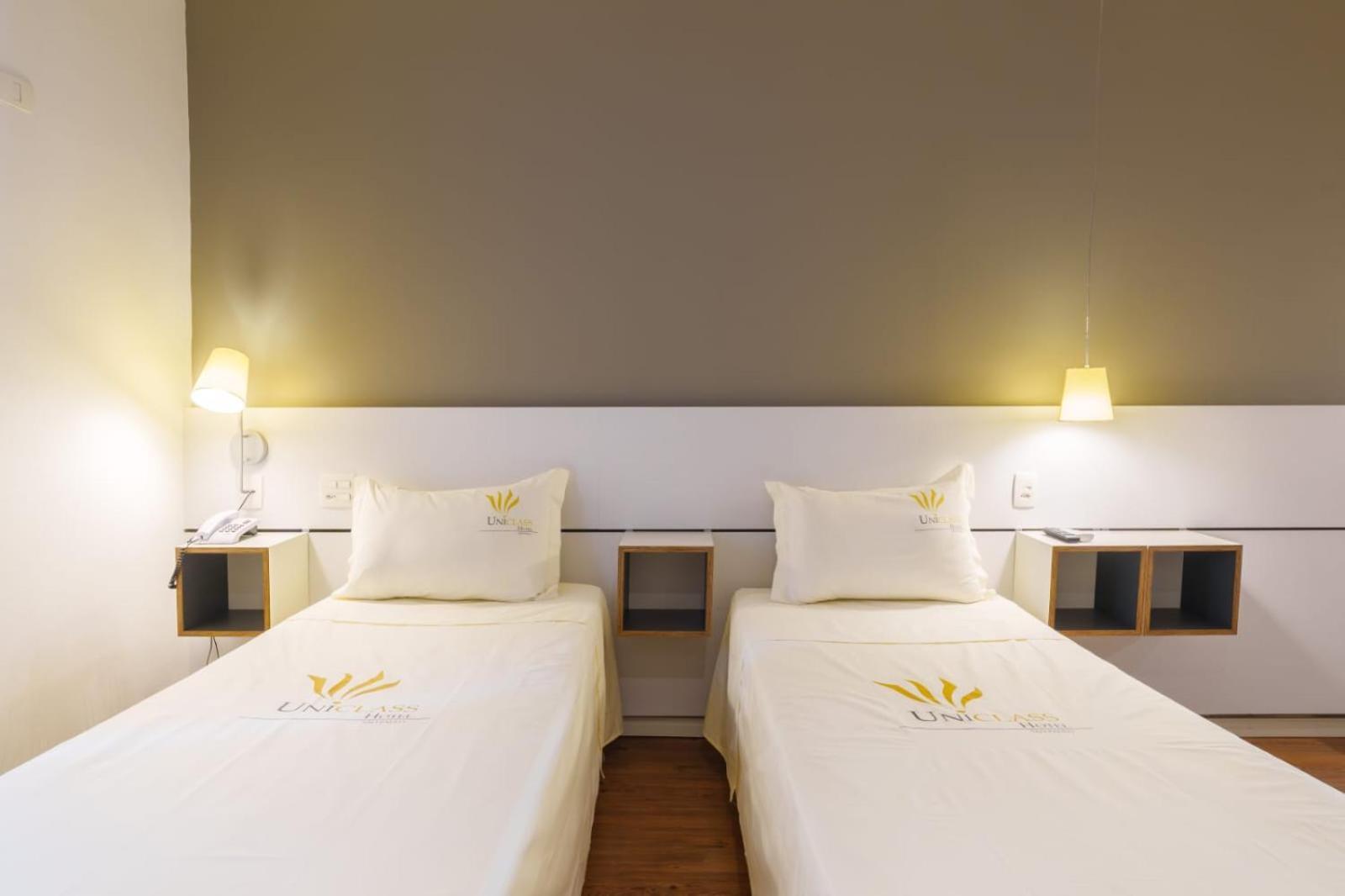 Zweibettzimmer