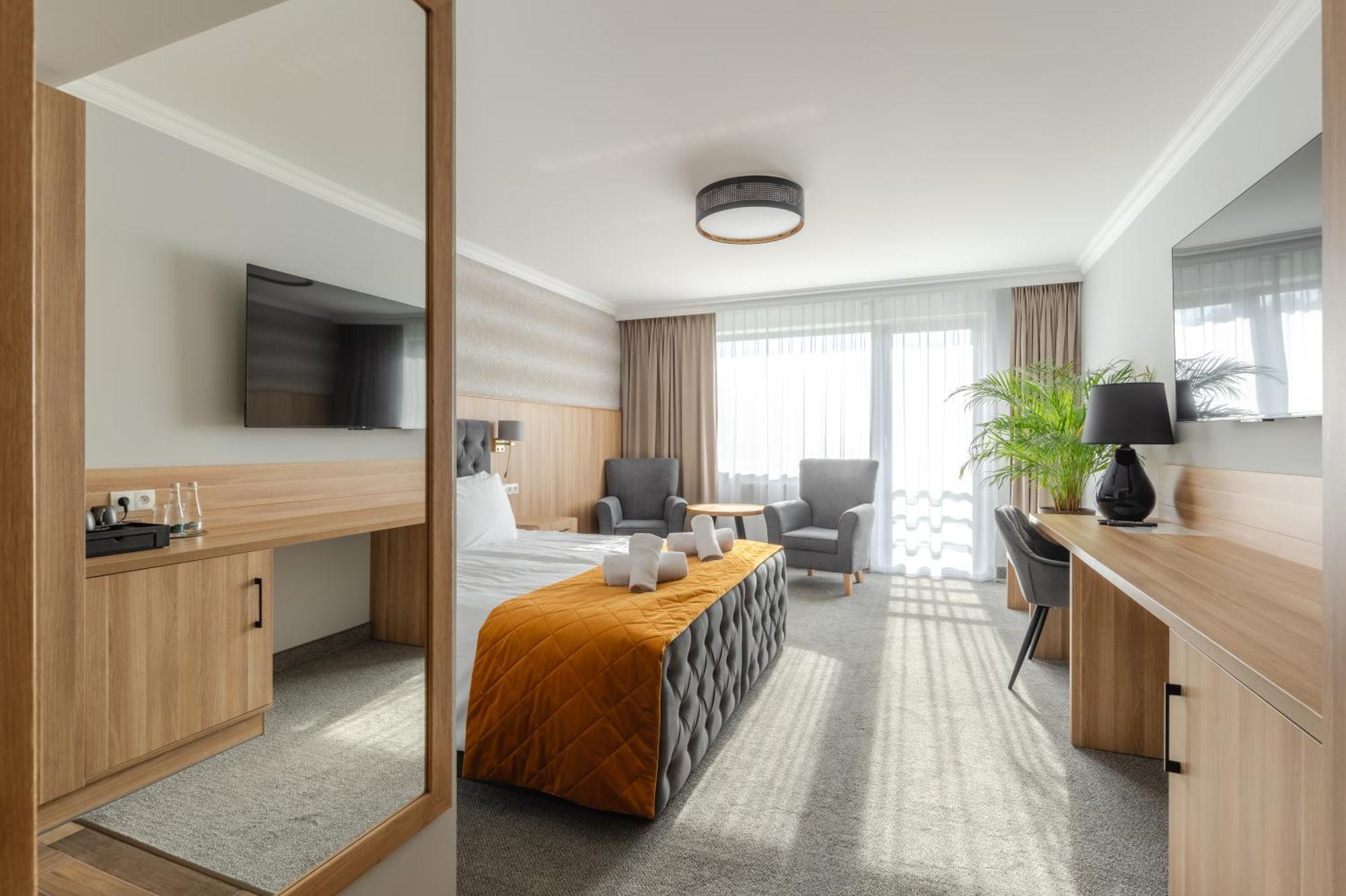 Deluxe Double Room,1660465899:JPEG