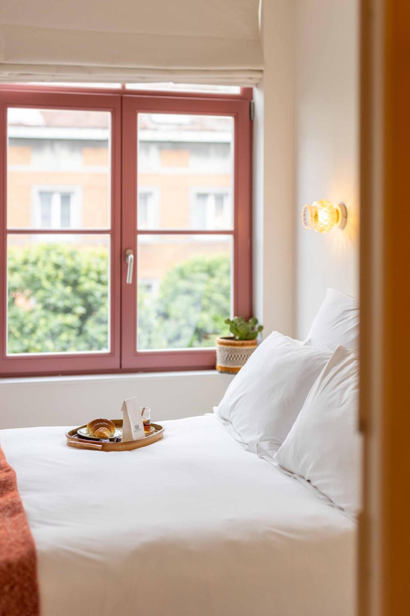 Double Room,1698806651:JPEG