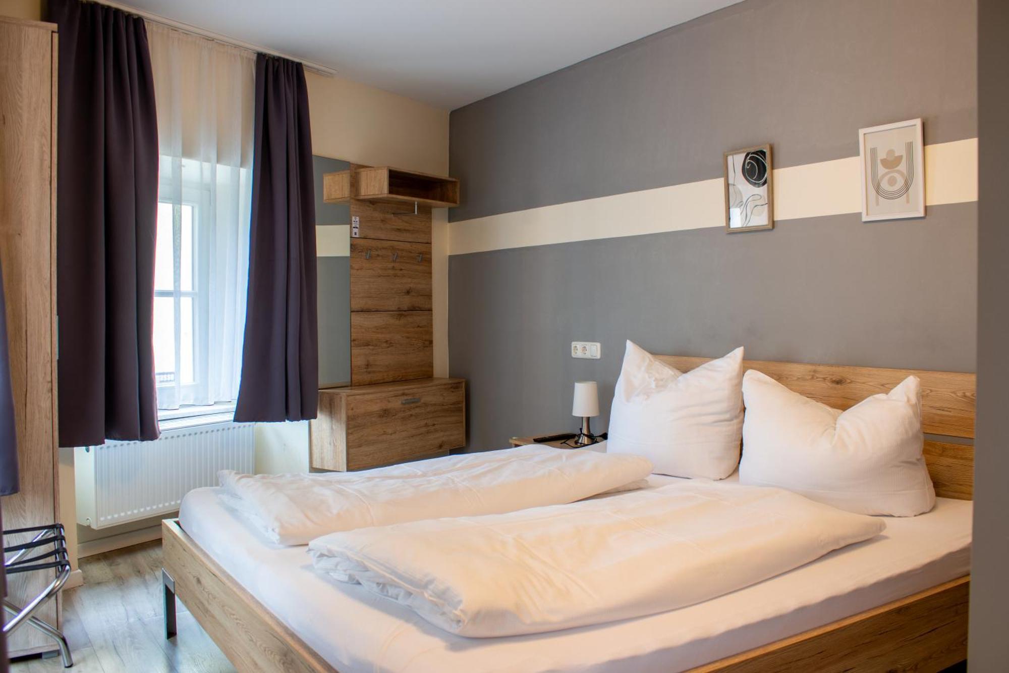 Economy Double Room,1668103185:JPEG