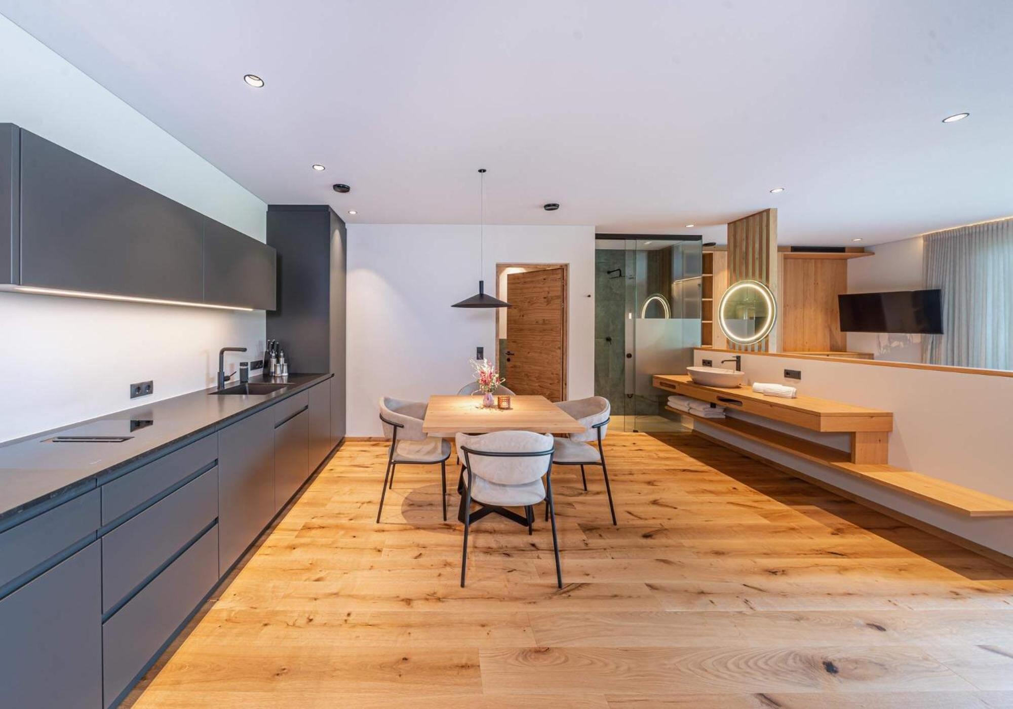 Apartment with City View,1743391227:JPEG