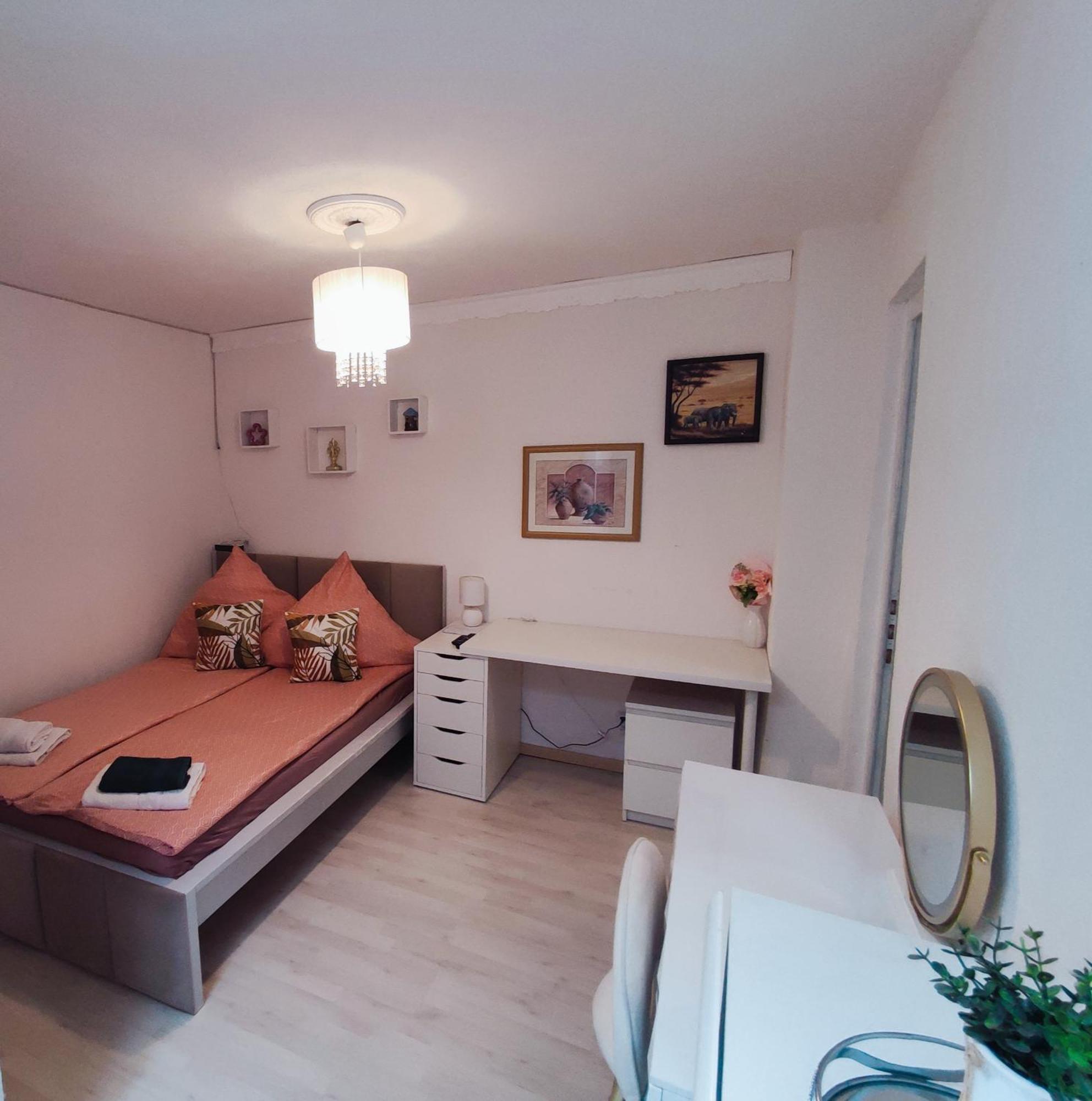 Doppelzimmer mit eigenem Bad