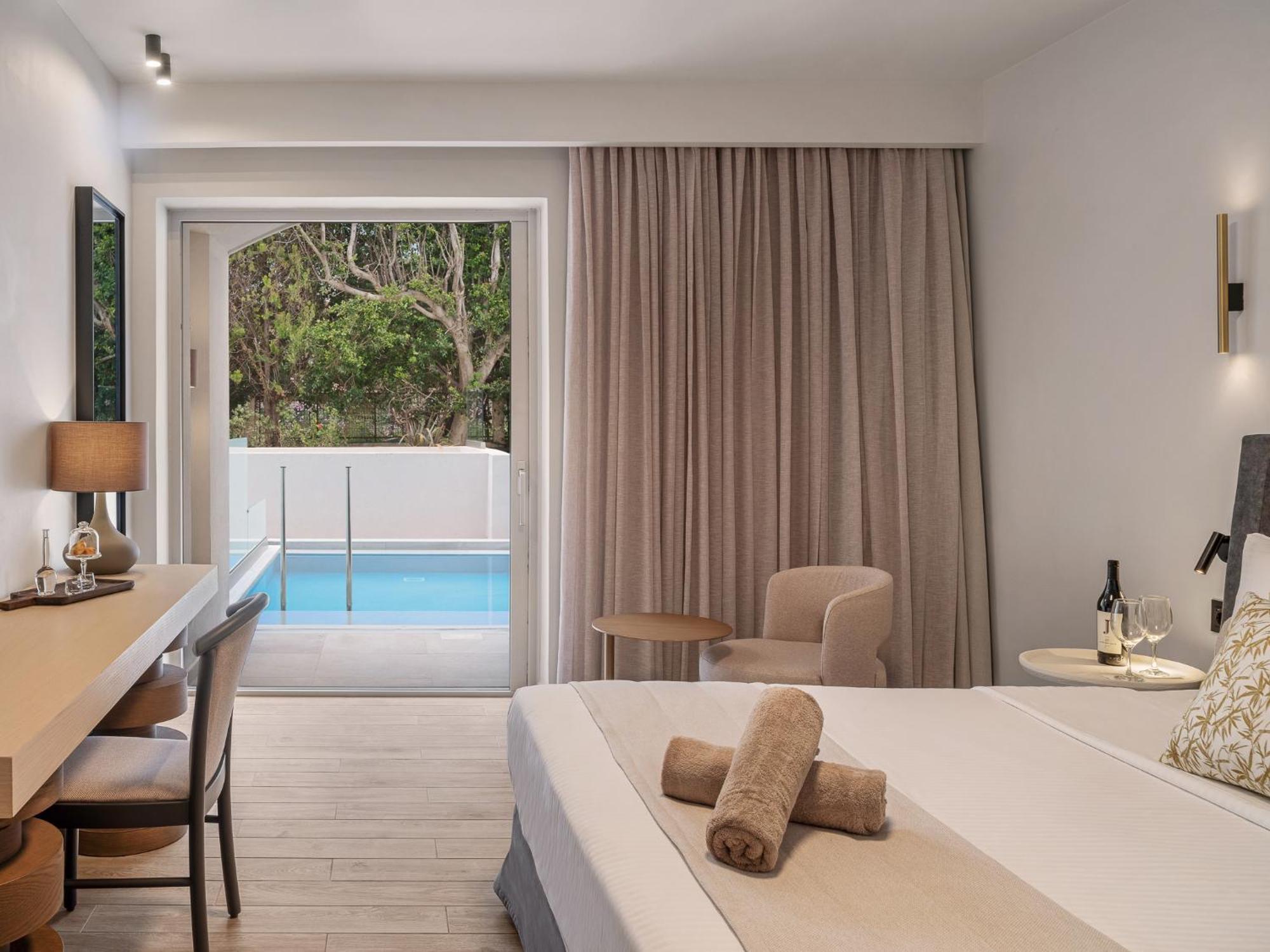 Superior Double Room with Private Pool,1695321397:JPEG
