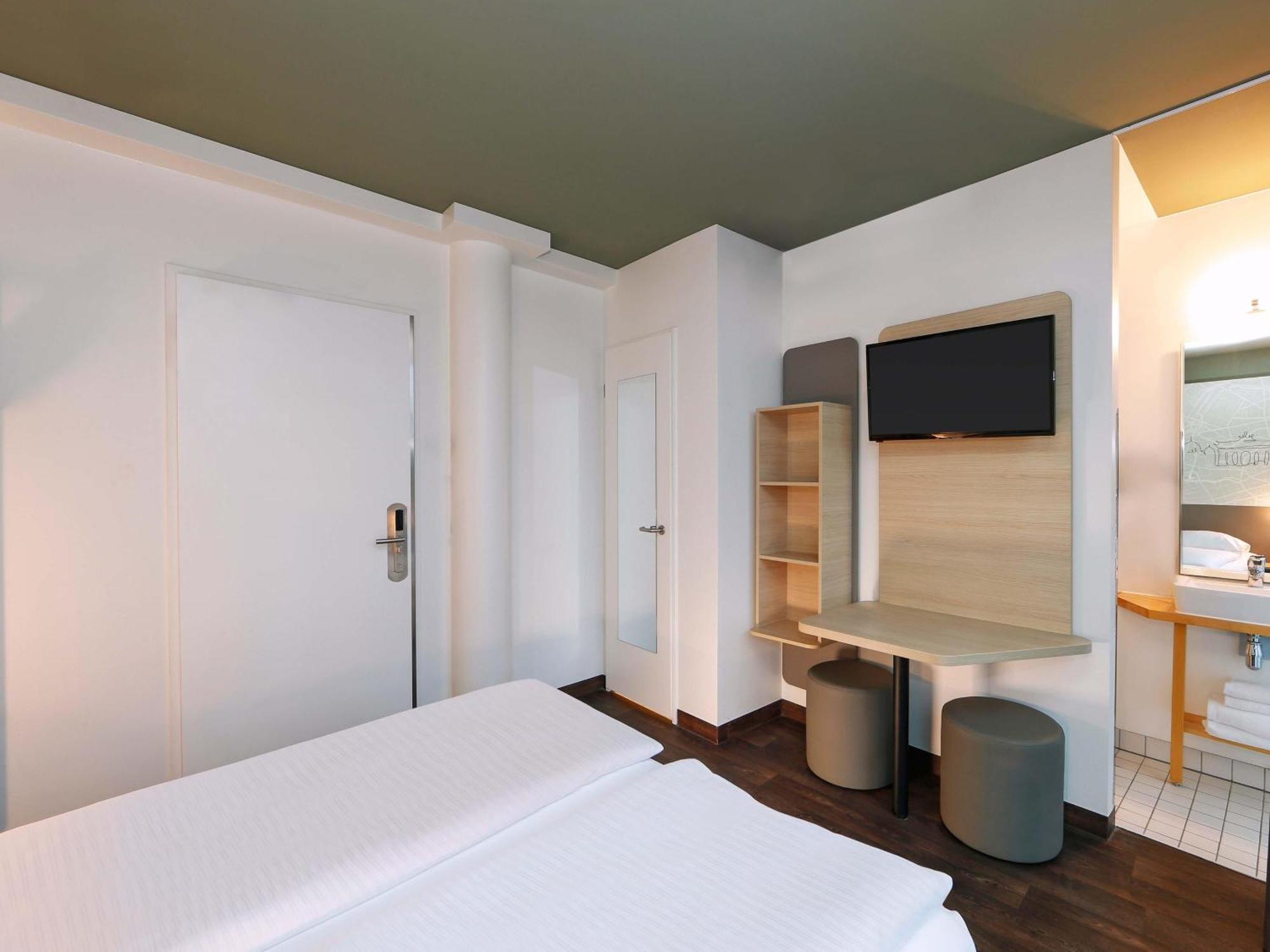 Double Room,1698848738:JPEG