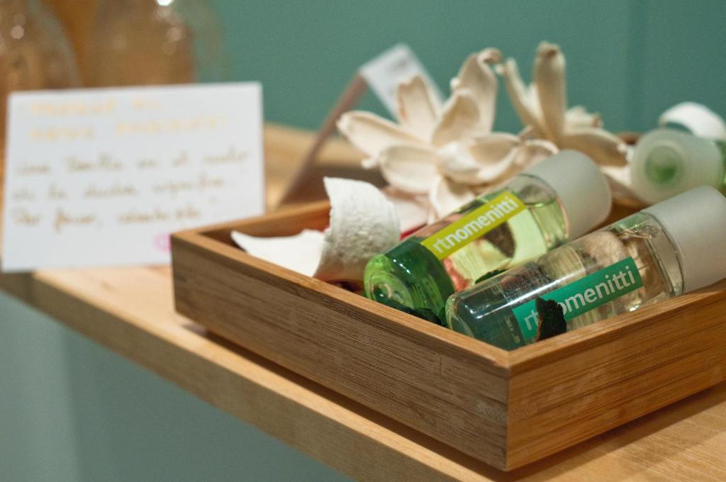 Double Room (1-2 Adults) - Basic,703149748:JPEG