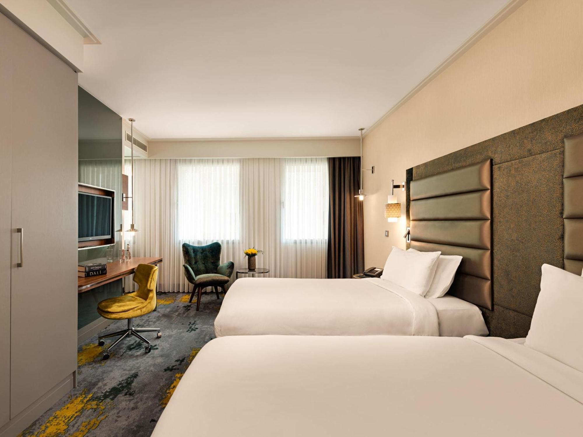 Deluxe Twin Room City View,1769847762:JPEG