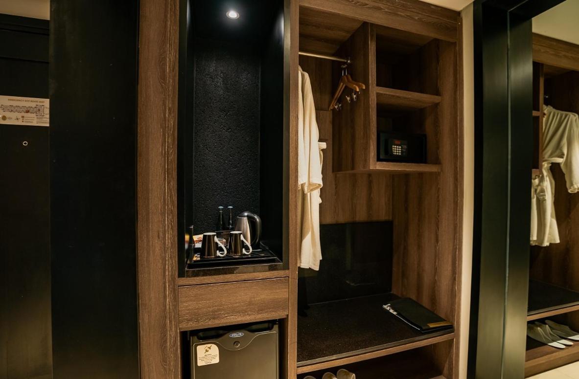 Deluxe Doppel- oder Zweibettzimmer mit Balkon
