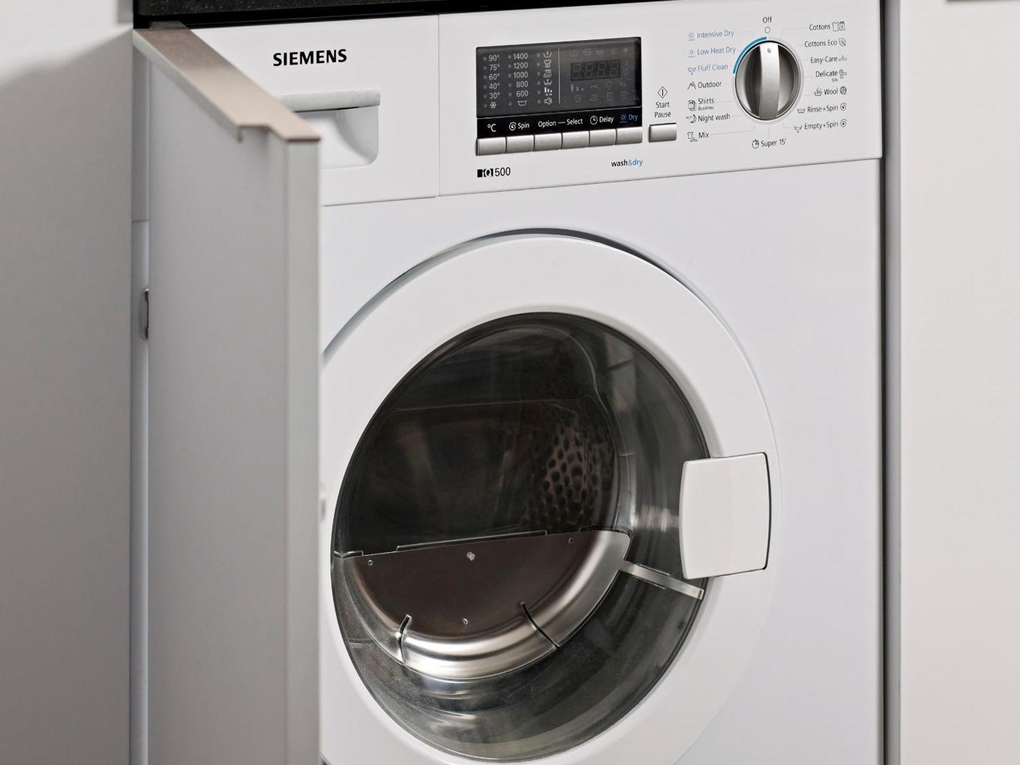 Medium Studio with Kitchen,1743238299:JPEG