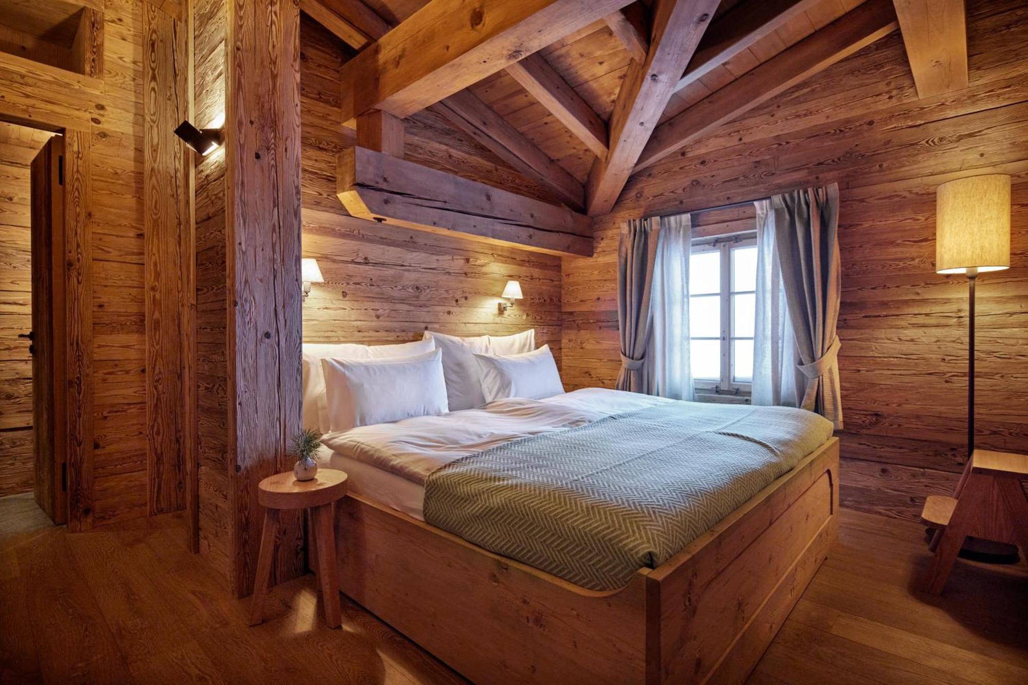Double Room,1499310805:JPEG