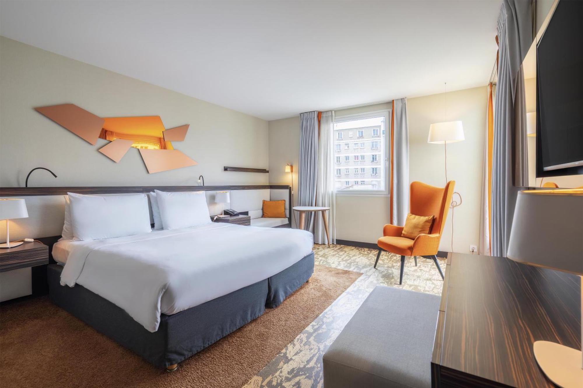 Deluxe Zimmer mit 1 Kingsize-Bett und Terrasse