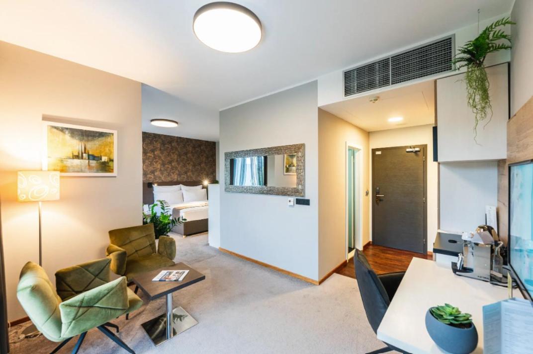 One-Bedroom Suite