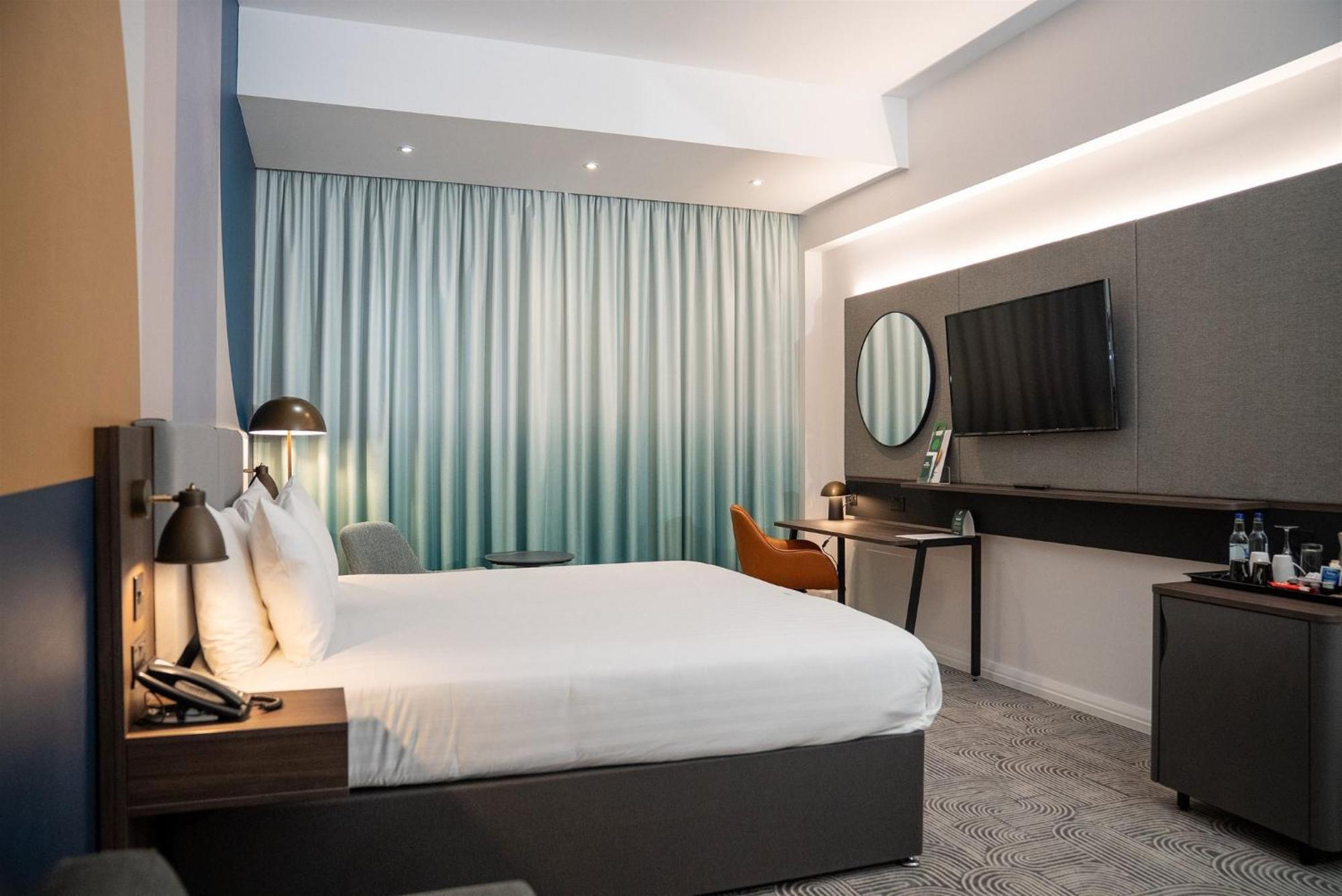 Premium Zimmer mit Kingsize-Bett und Schlafsofa