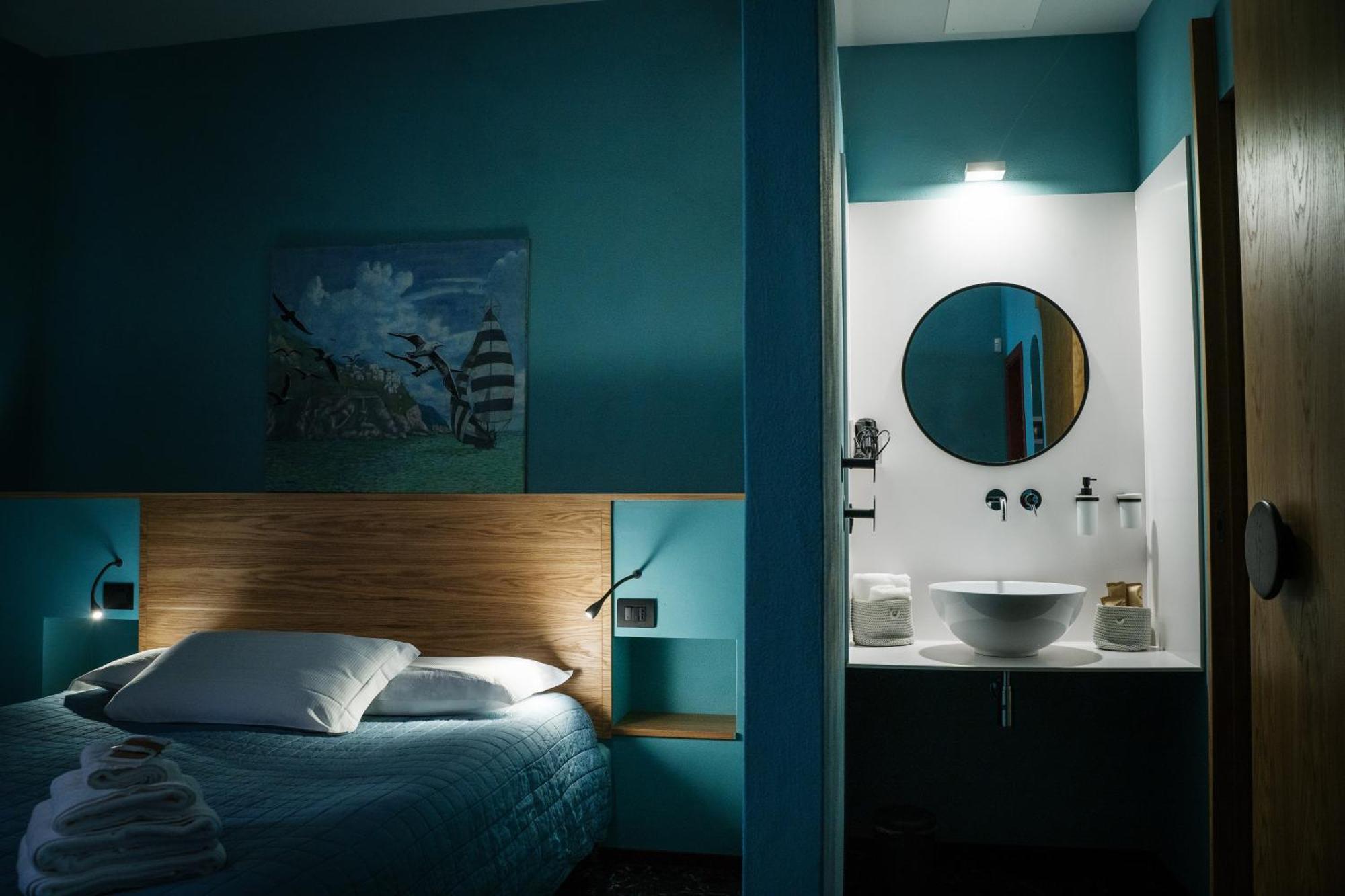 Double Room Private Bathroom