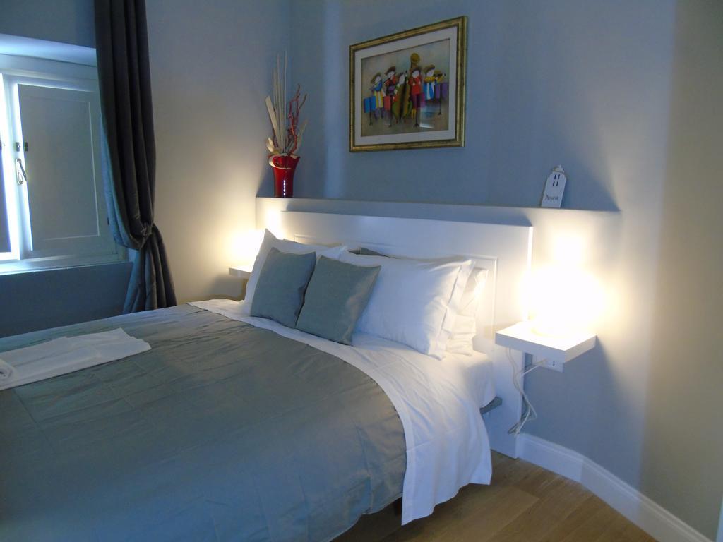 Deluxe Room,194287498:JPEG