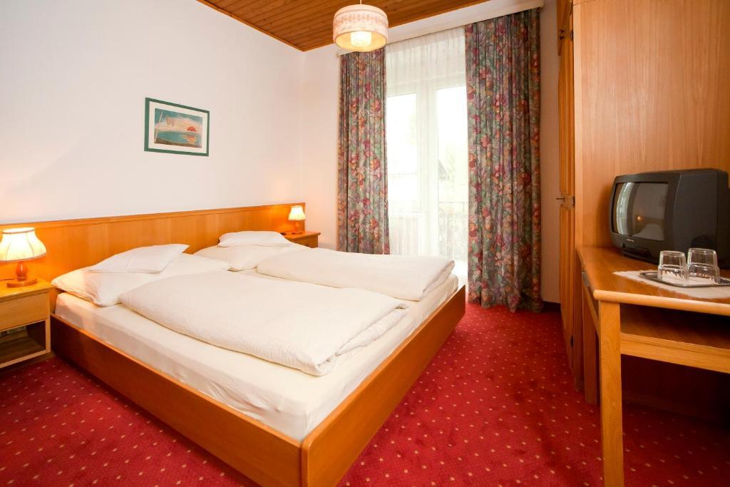 Double Room,917244808:JPEG