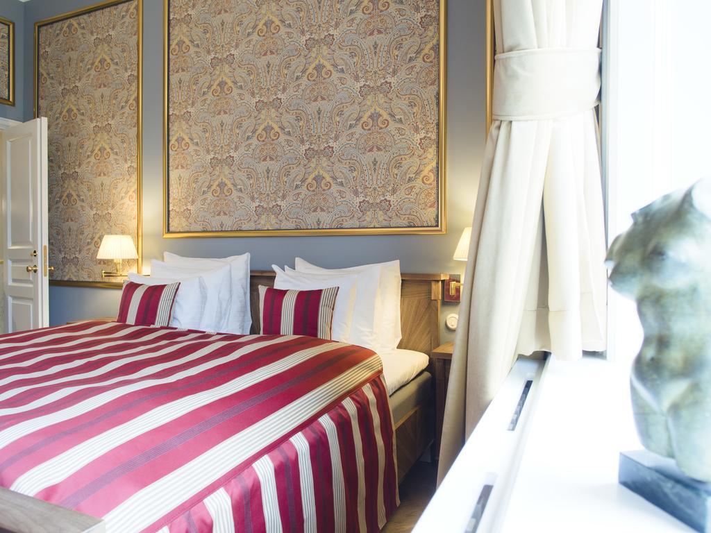 Deluxe Double Room,687181353:JPEG