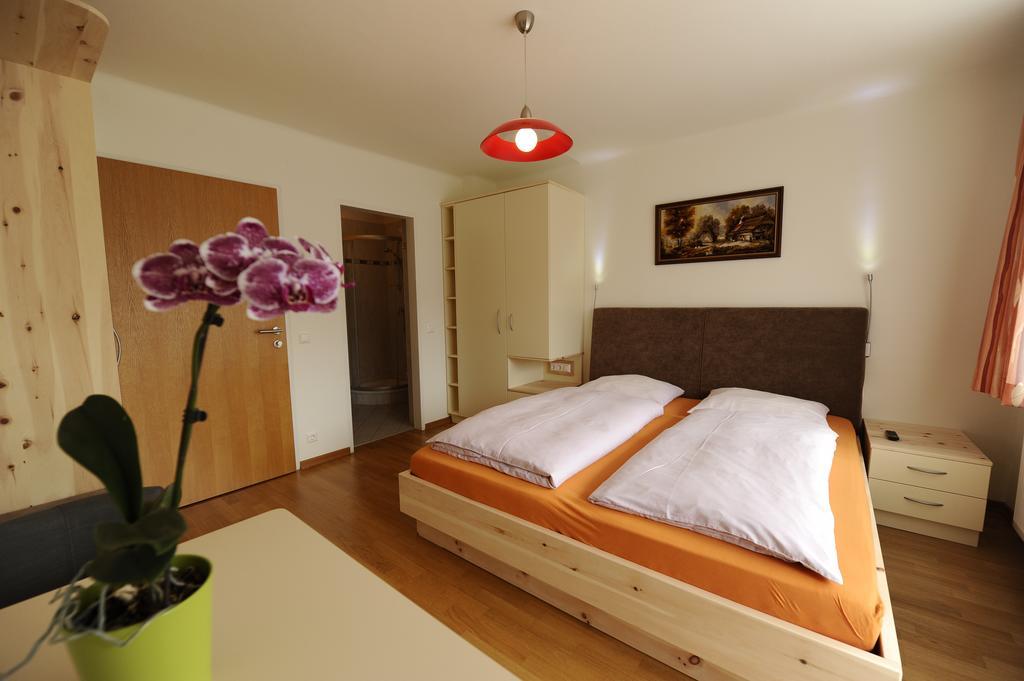 Doppelzimmer mit Seeblick