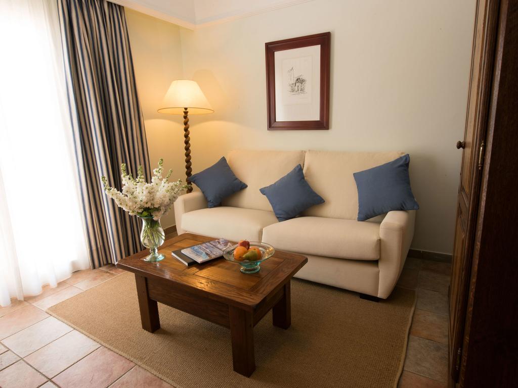 Superior Double or Twin Room,227985608:JPEG