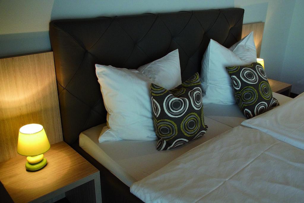 Double Room with Private Bathroom,1584578953:JPEG