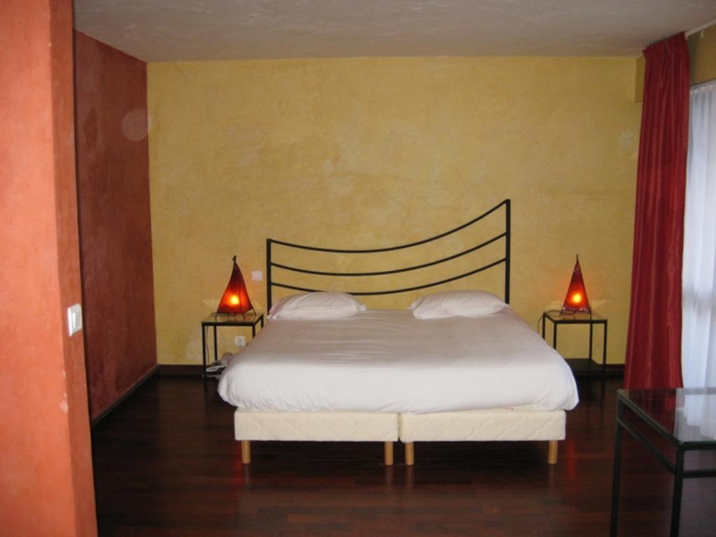 Vierbettzimmer mit Balkon