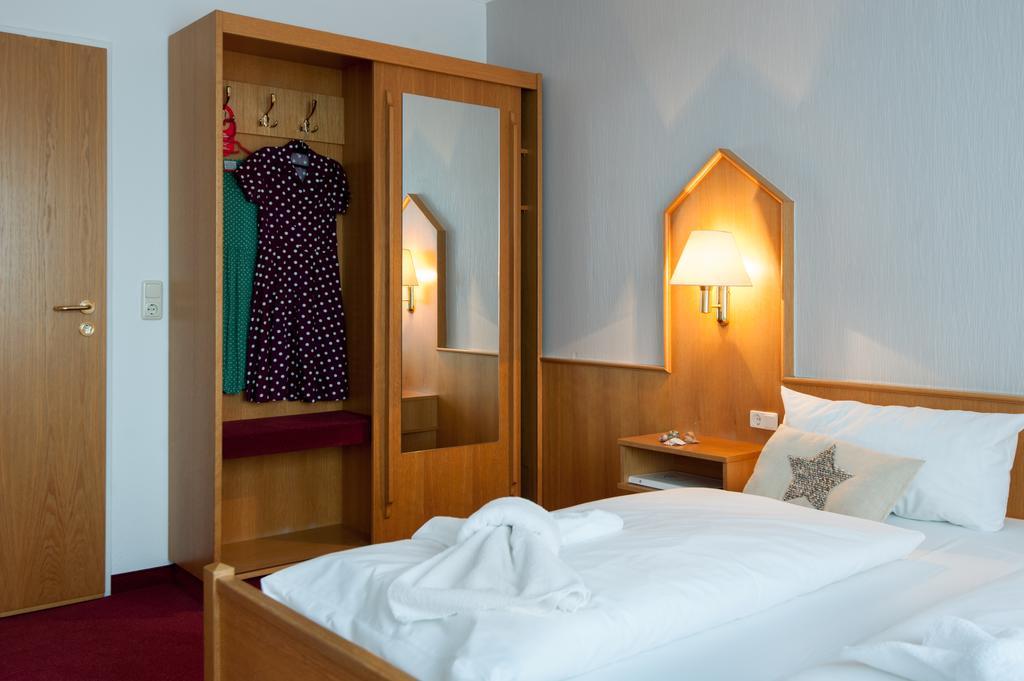 Standard Doppelzimmer mit Hafenblick
