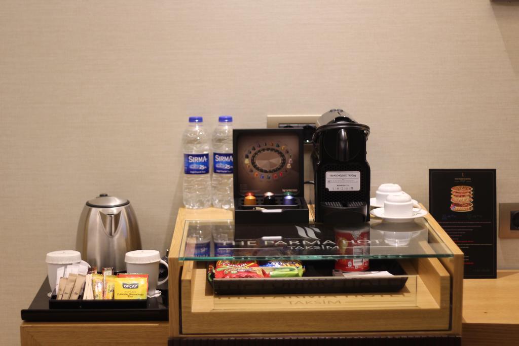 Two Connecting Family  Rooms,1209709378:JPEG