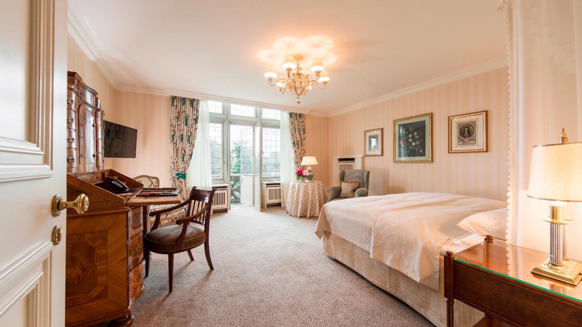 Castle Grand Balcony Room,1087114375:JPEG