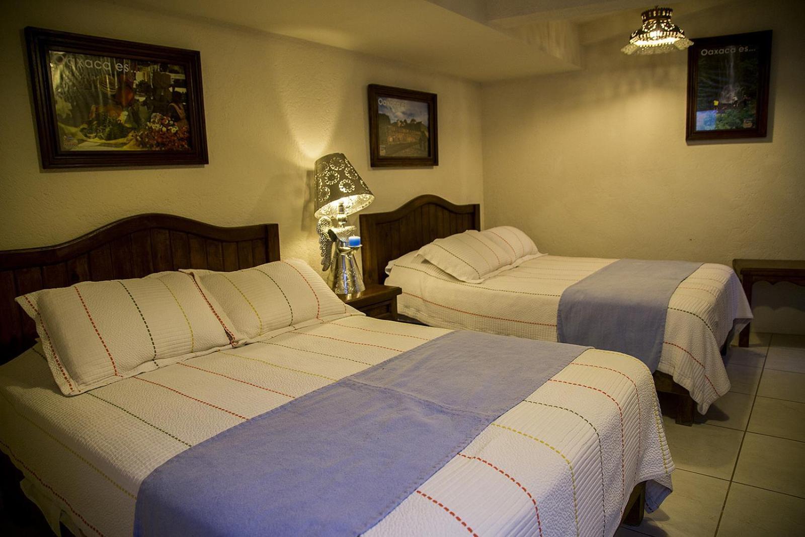 Doppelzimmer mit 2 Doppelbetten