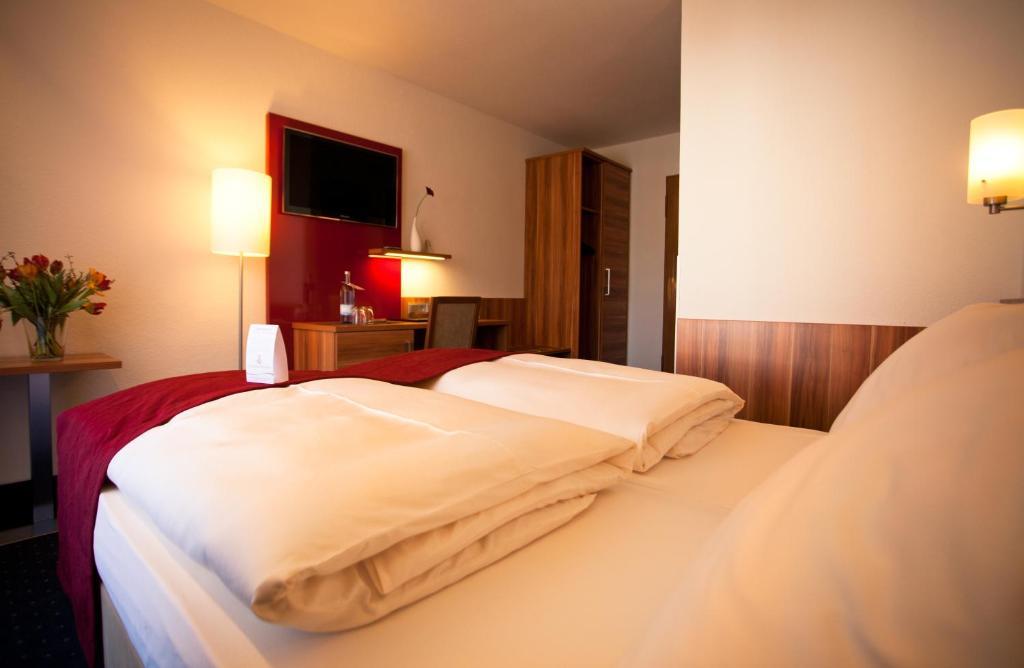 Classic Double Room,37285693:JPEG