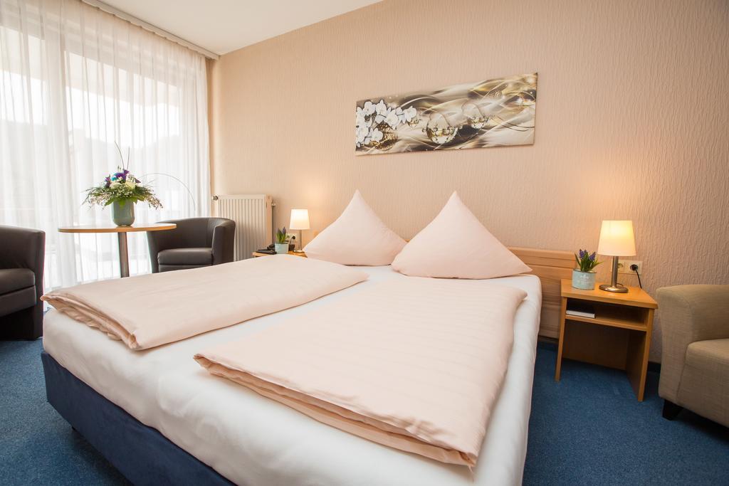 Doppelzimmer mit eigenem externen Bad