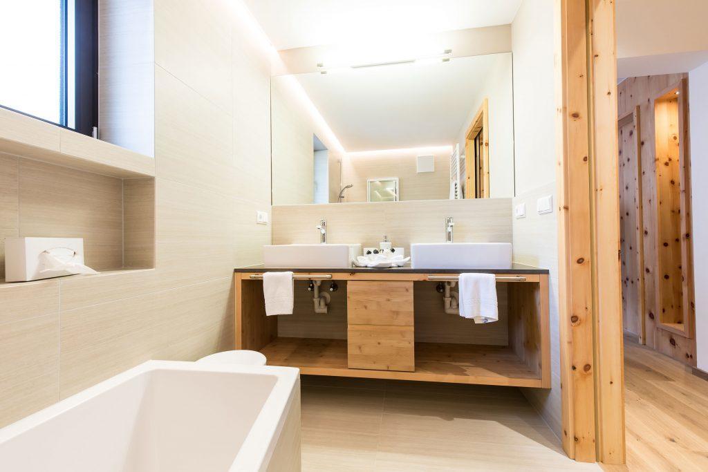 Dreibettzimmer mit Balkon