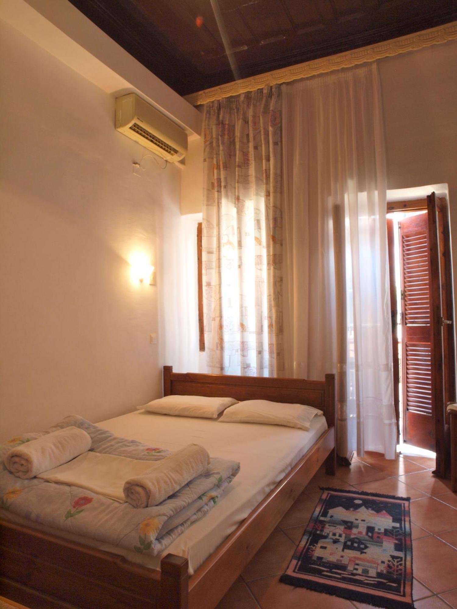 Double Room,1039307626:JPEG