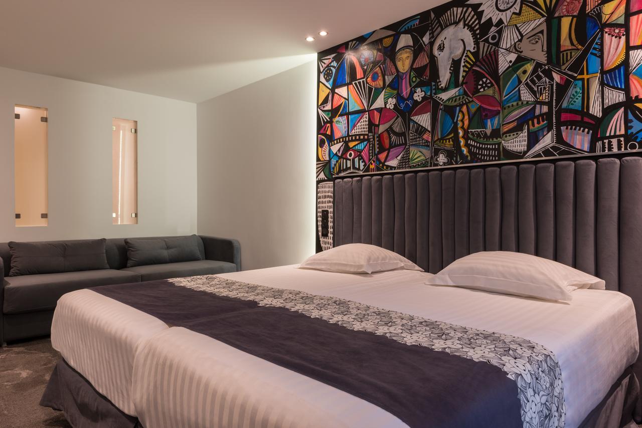 Superior Deluxe Double Room 2 extra beds available extra fees,943960972:JPEG