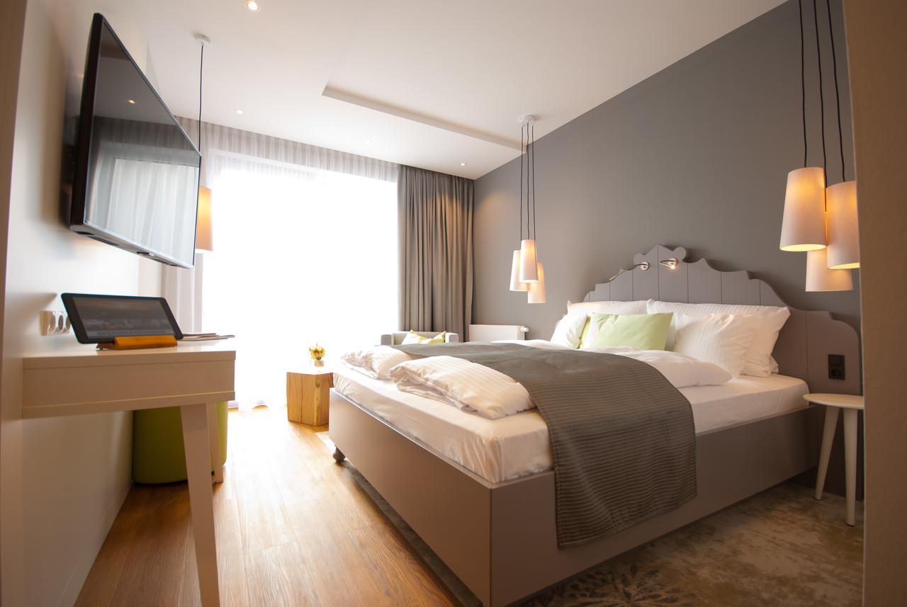 Double Room,596467932:JPEG