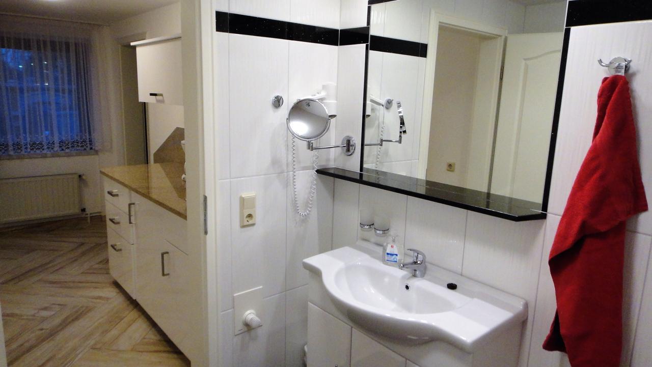 Triple Room,613676860:JPEG