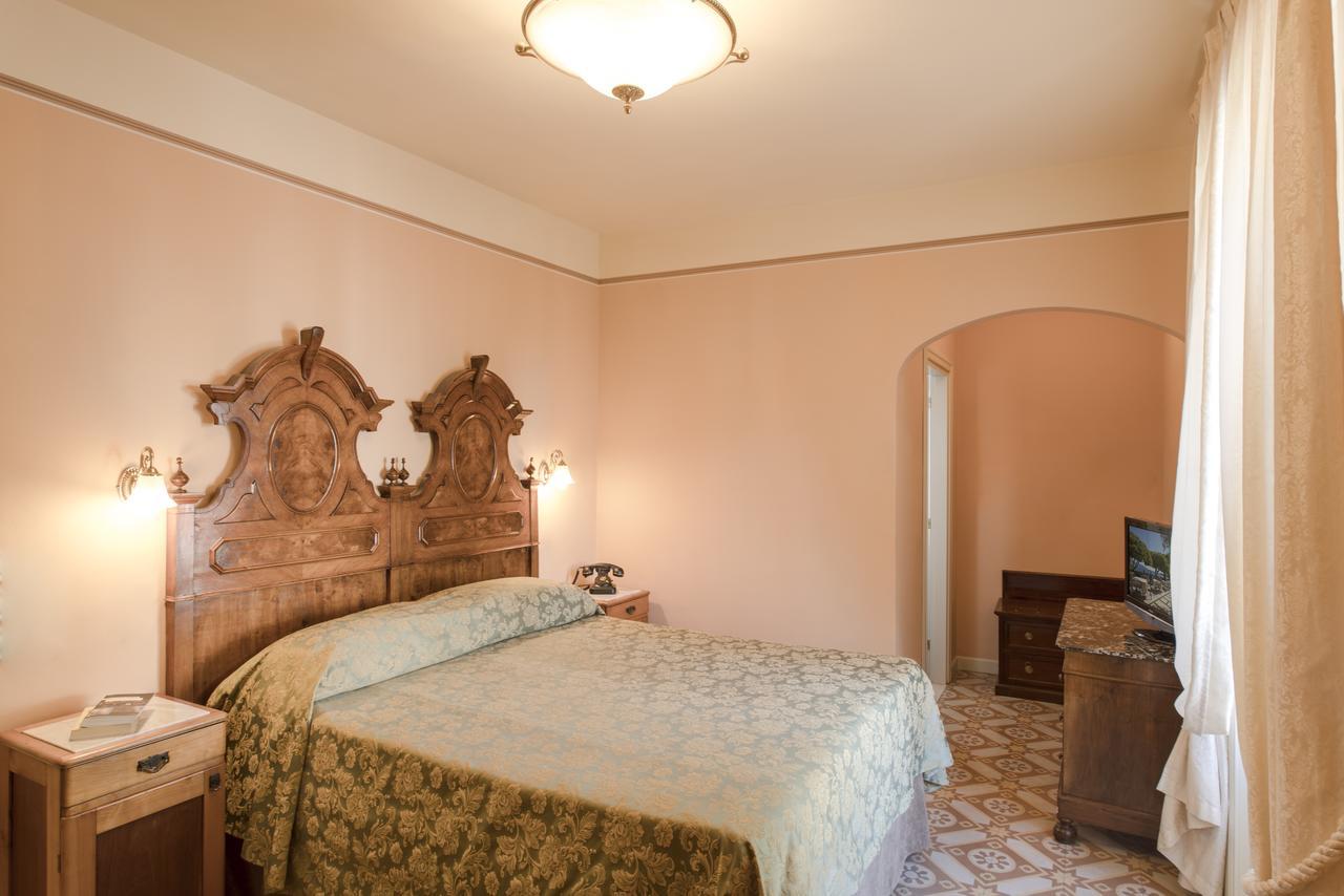 Double Room,968254060:JPEG