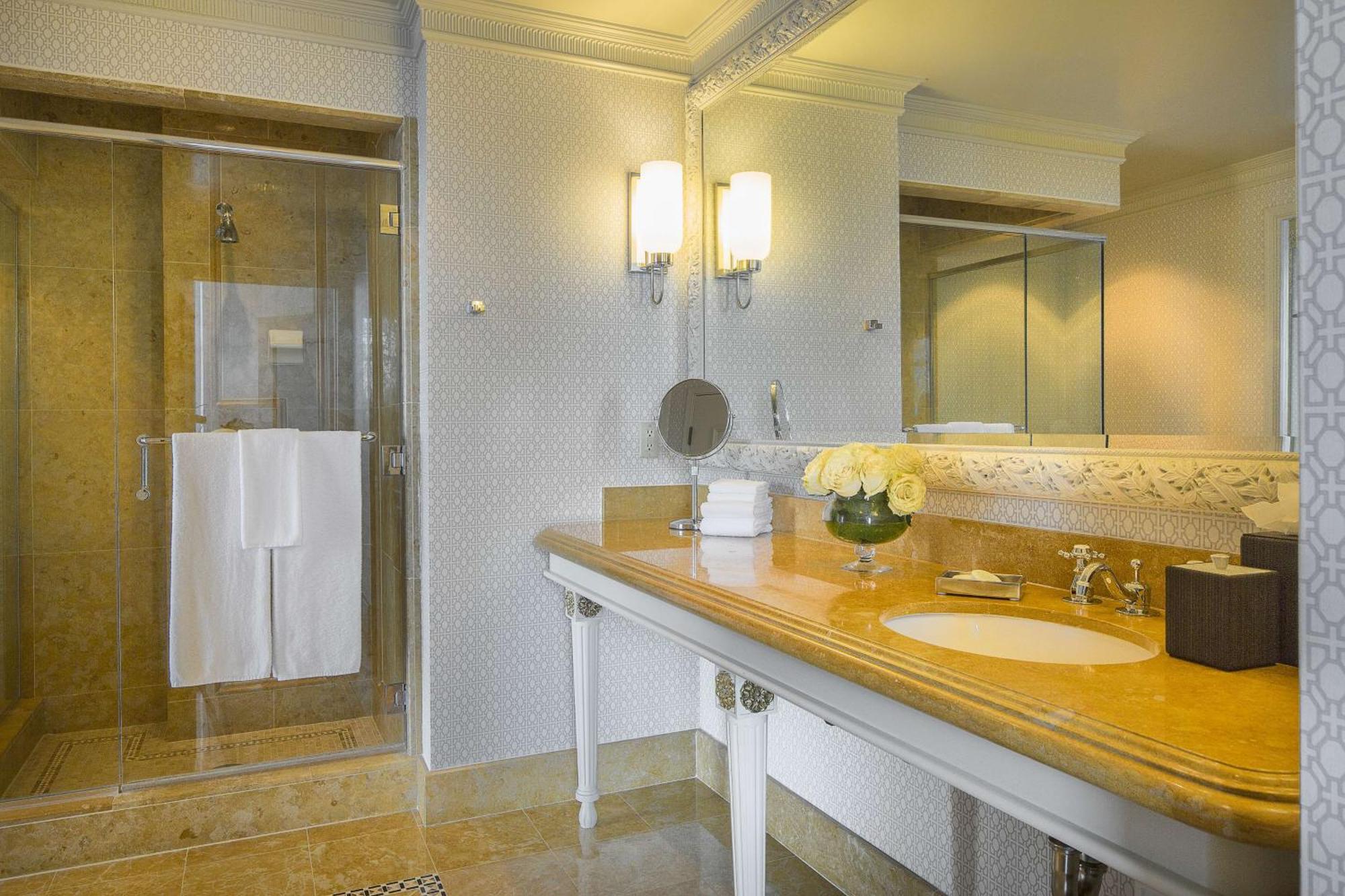 Penthouse Suite,1774457076:JPEG