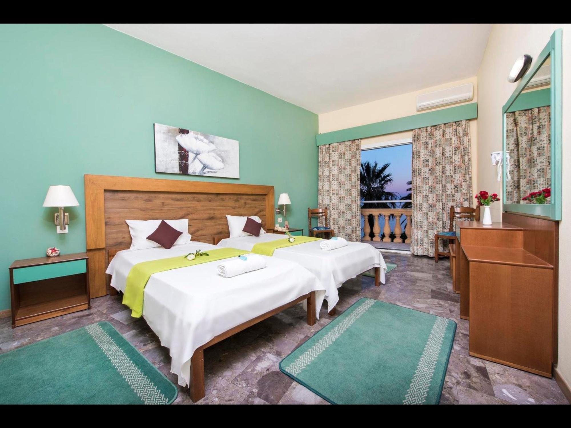 Dreibettzimmer