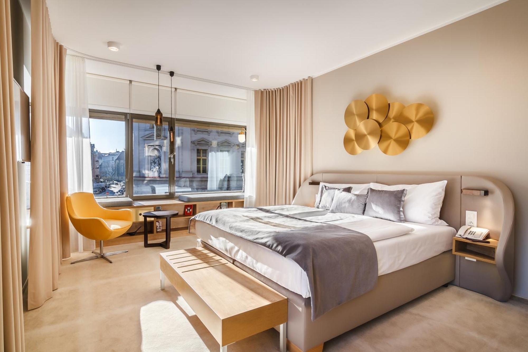 Junior Suite,746780975:JPEG