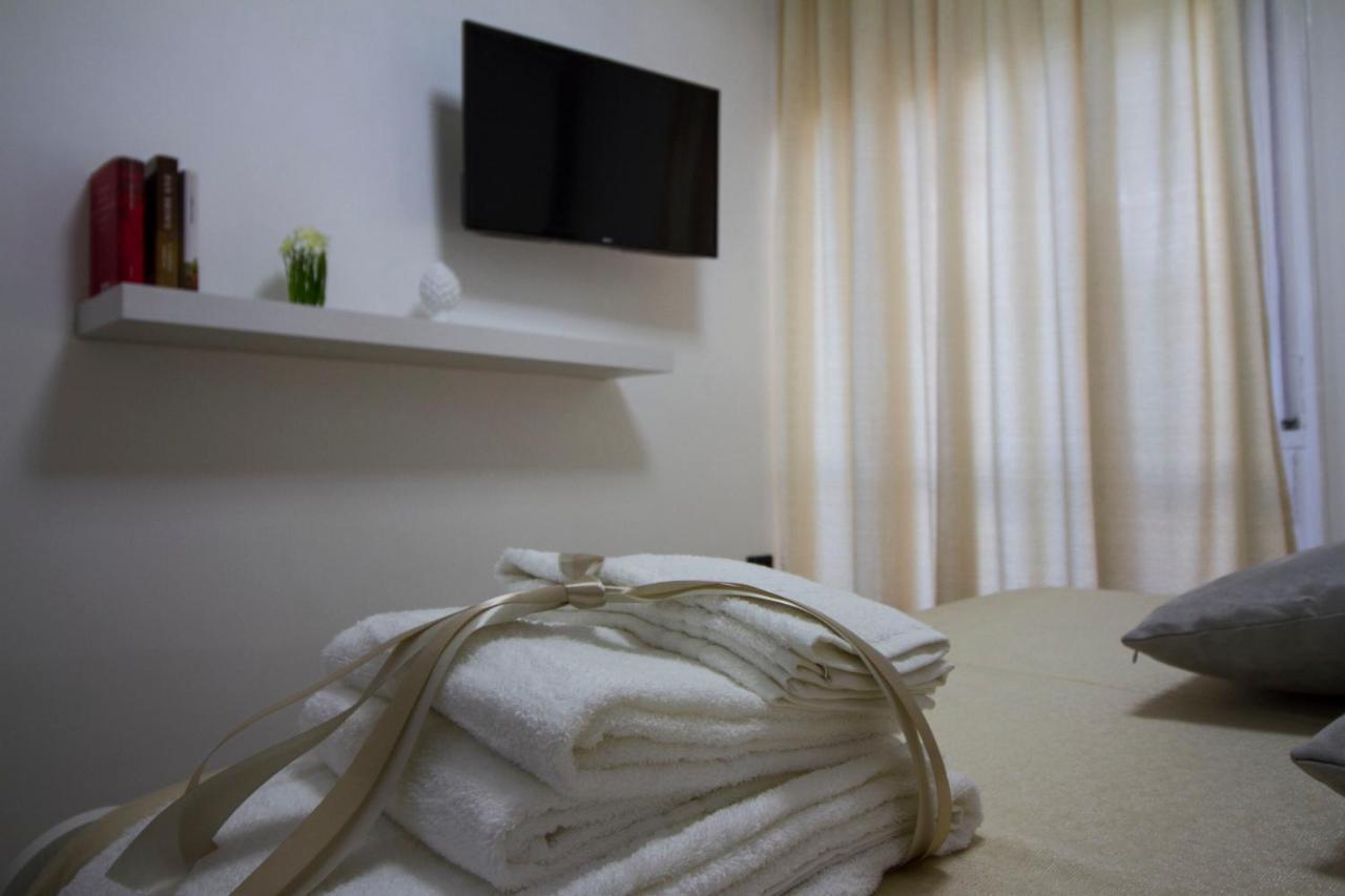 Double Room with Balcony,727043206:JPEG