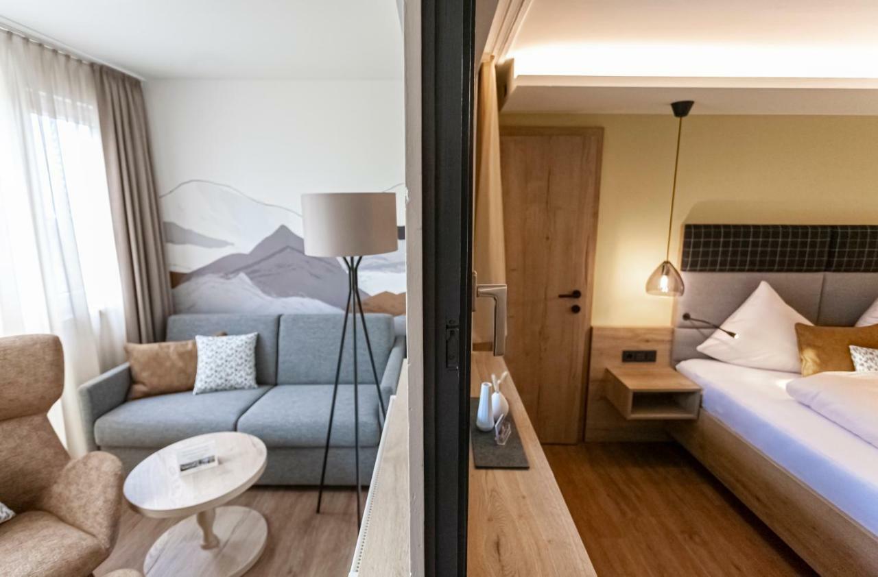 Double Room,815777390:JPEG