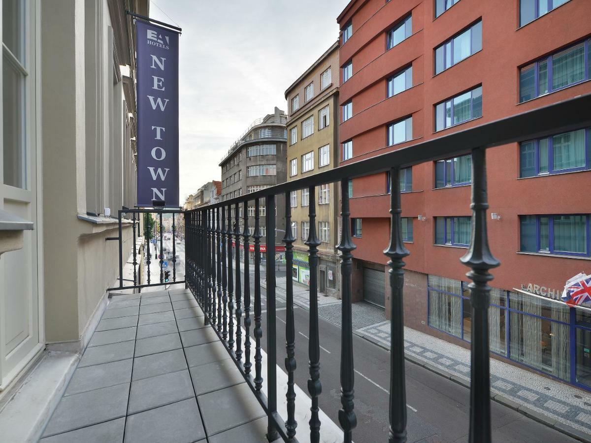 Single Room with Balcony,911879821:JPEG