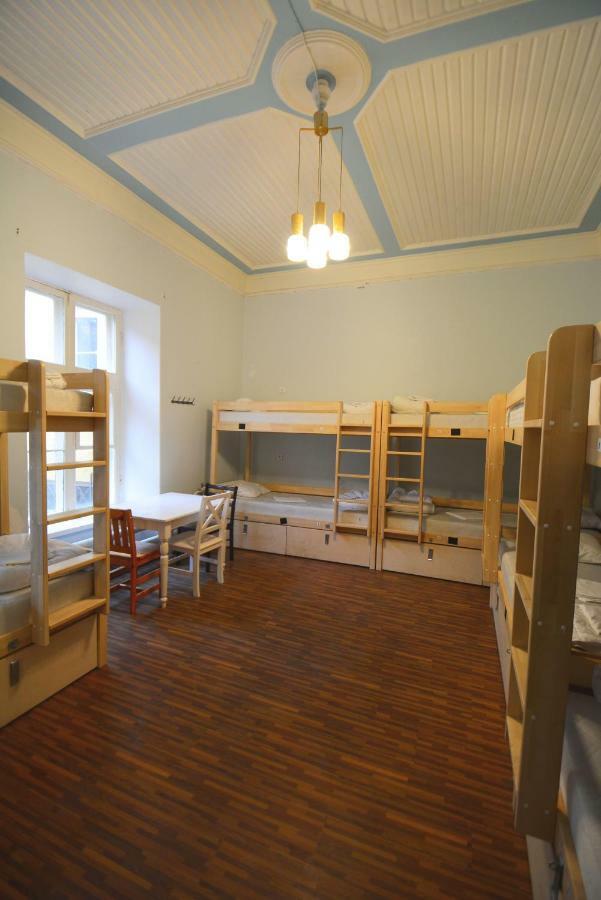Privatzimmer mit 10 Betten