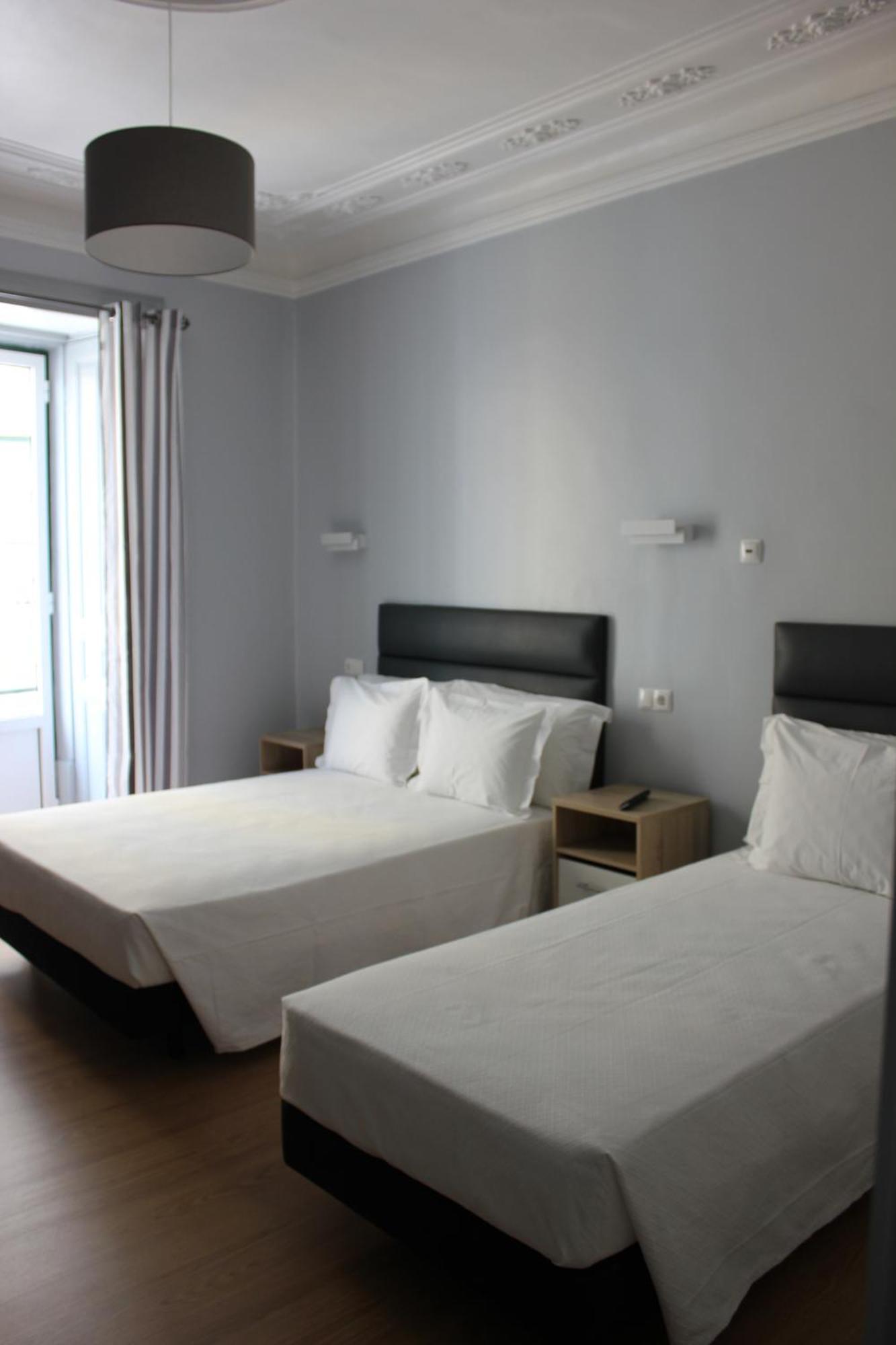 Deluxe Triple Room,993466798:JPEG