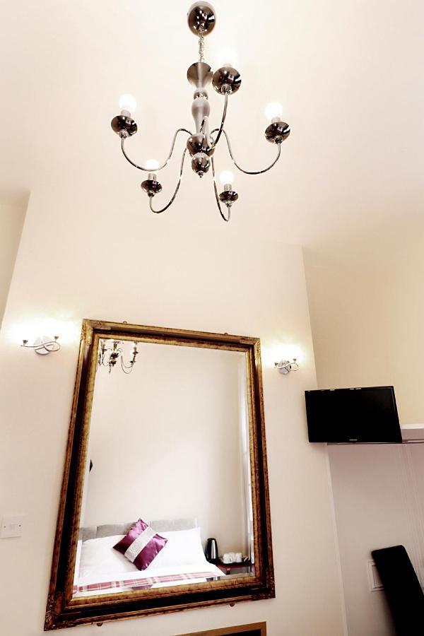 Basic Dreibettzimmer mit Gemeinschaftsbad