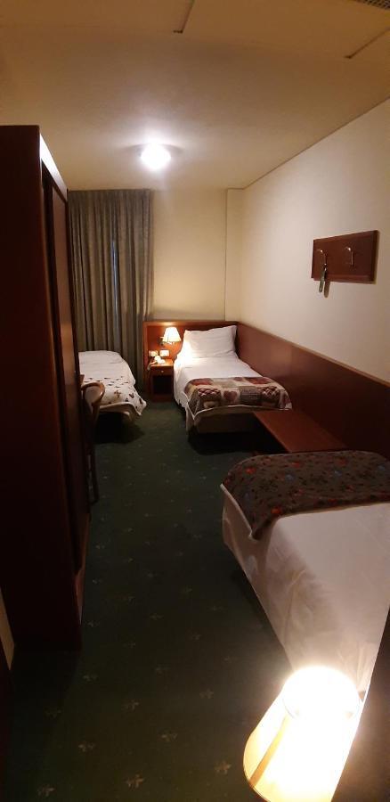 Economy Dreibettzimmer