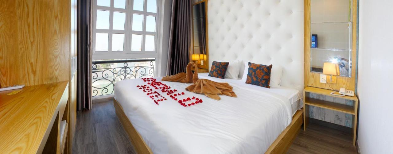 Standard Zimmer mit Kingsize-Bett