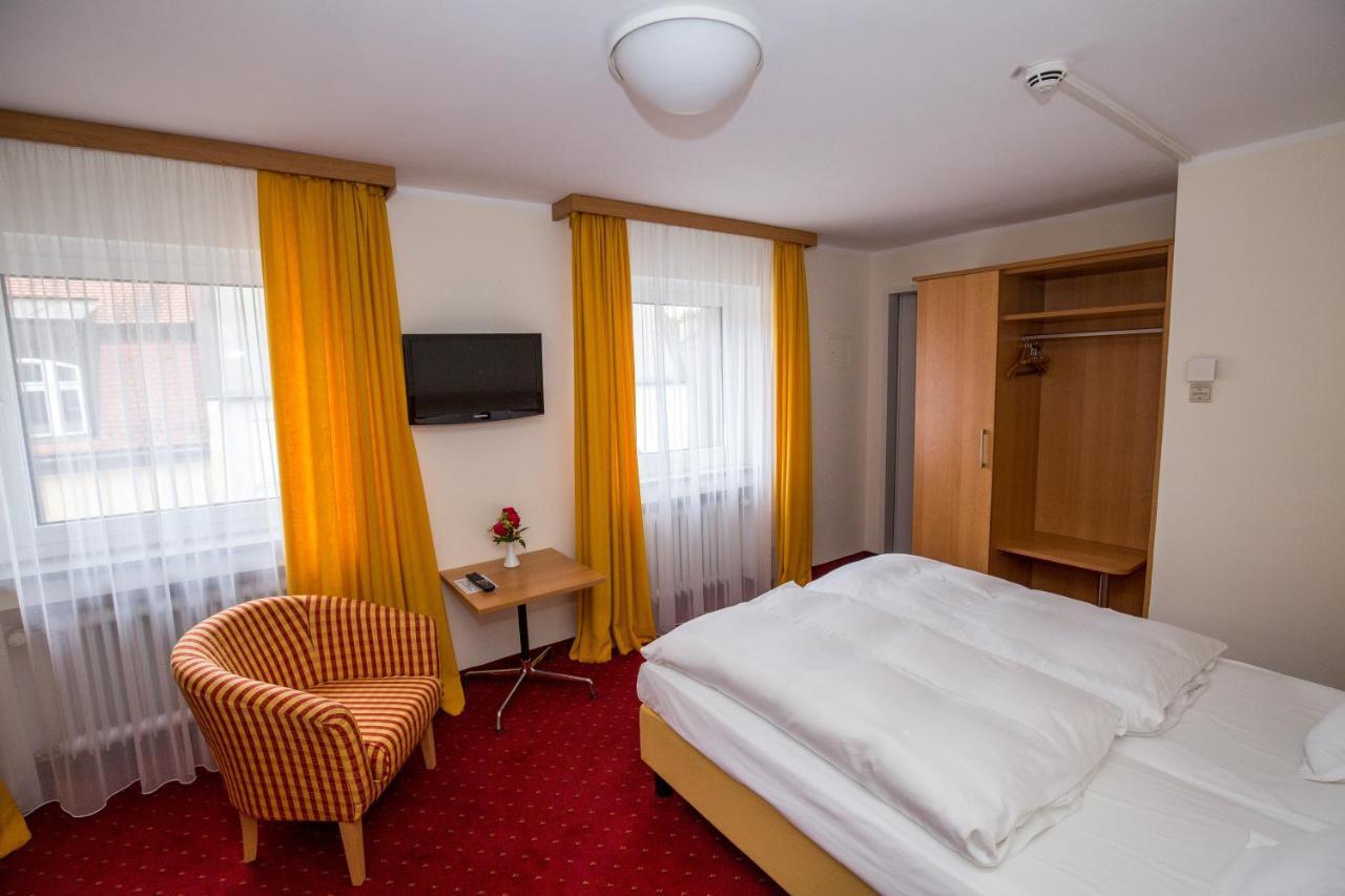 Double Room with Private Bathroom - Kardinal Wendel House,995902969:JPEG